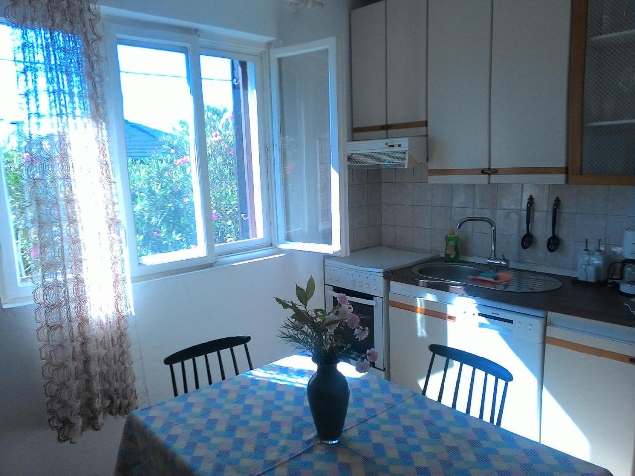 Apartments Prisnac Пакоштане Екстер'єр фото